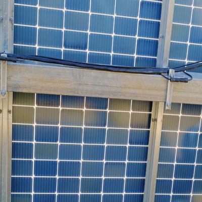 জিকিউ-টি সানরাইজ সিরিজ একক সারি স্বতন্ত্র ট্র্যাকিং ক্রেট